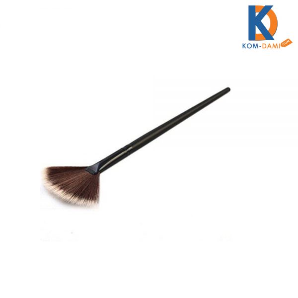 Highlighter Fan Brush - 014